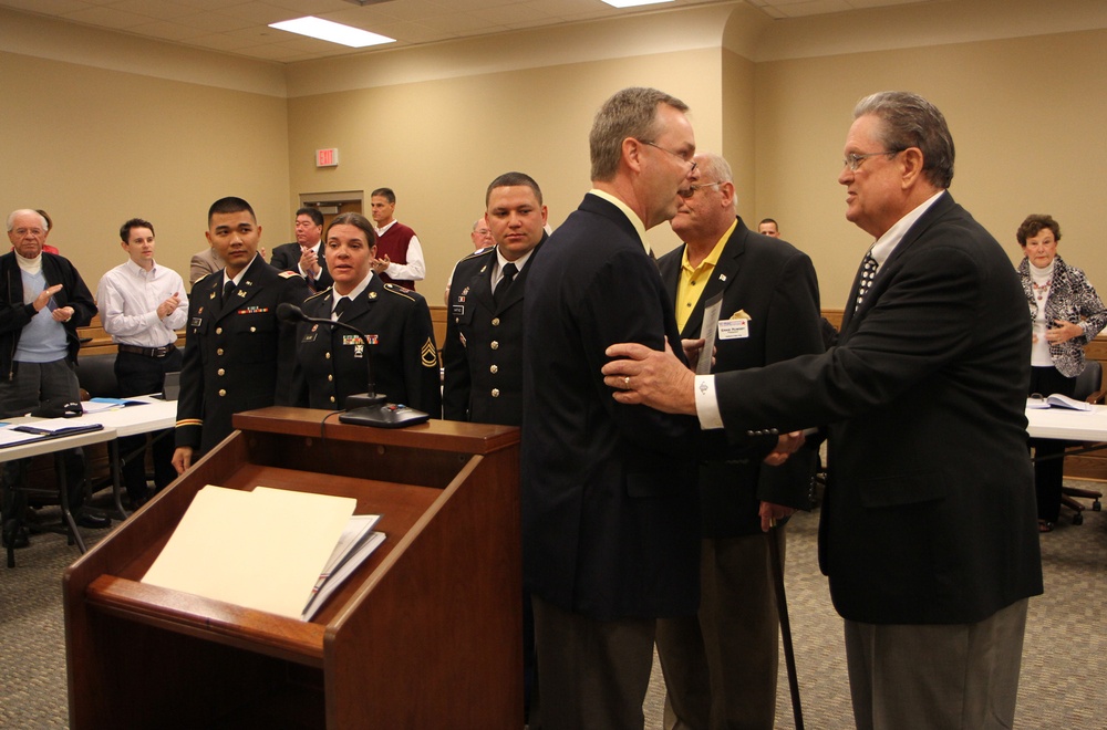 Tennessee officials commemorate 105th Army Reserve birthday