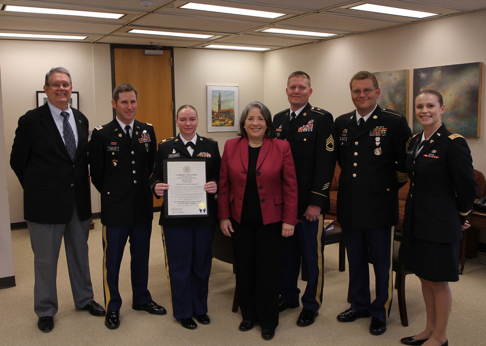 Tennessee officials commemorate 105th Army Reserve birthday