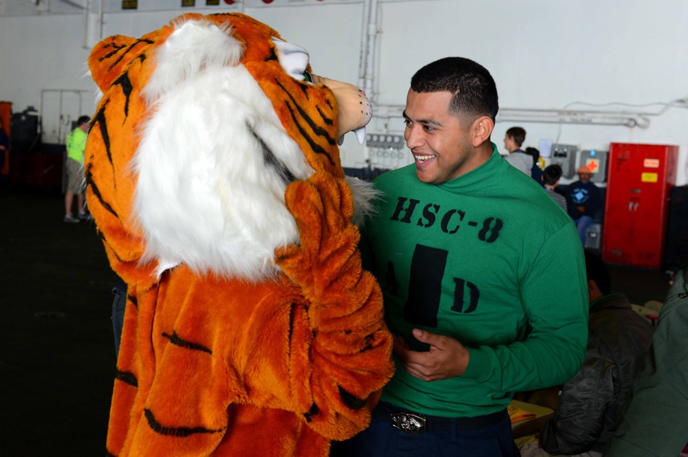 Tiger cruise mascot