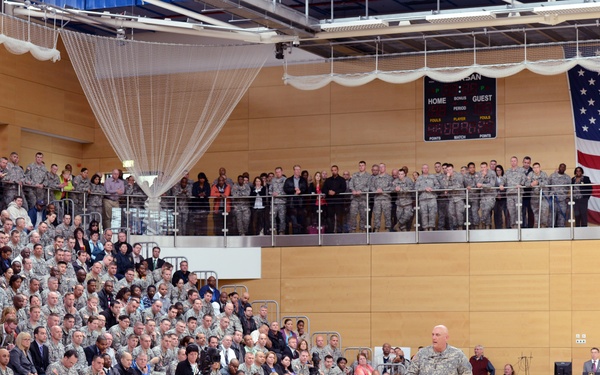 US Army Chief of Staff Gen. Raymond T. Odierno visits Wiesbaden