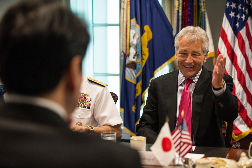 Japnese defense minister at Pentagon