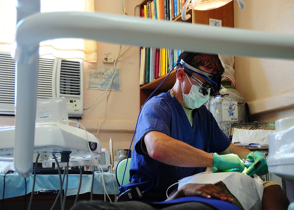 New Horizons dental team brings smiles to Belize