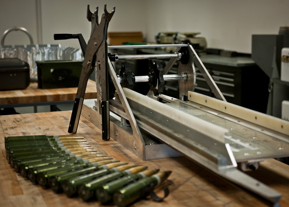 Eglin munitions unit creates ammo linker for AFSOC