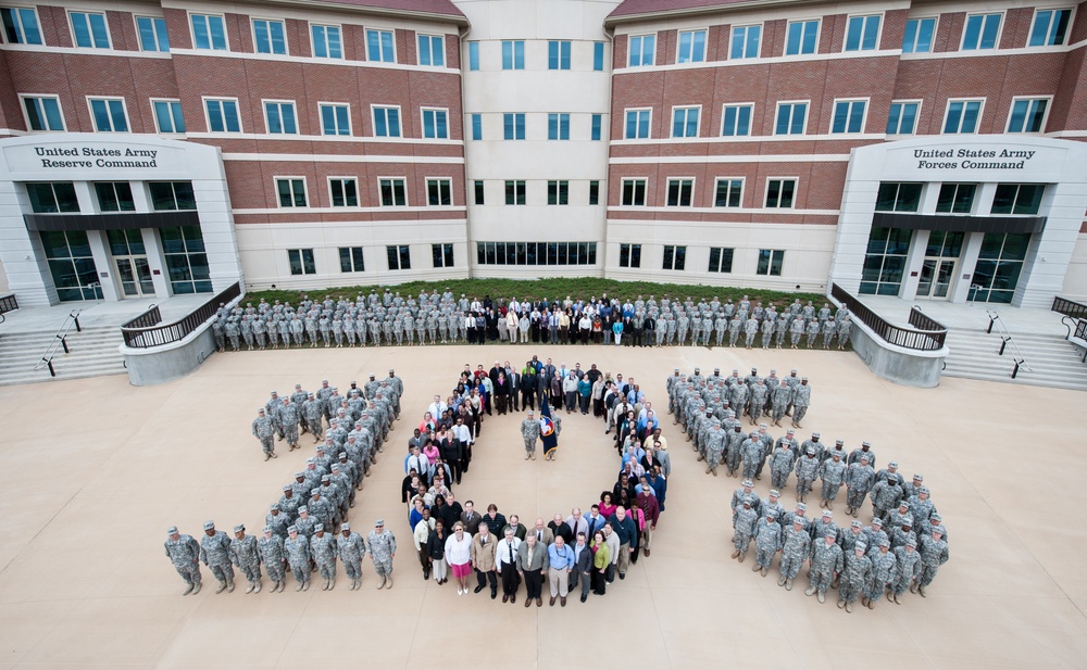 USARC Soldiers and civilians mark the command's 105th anniversary