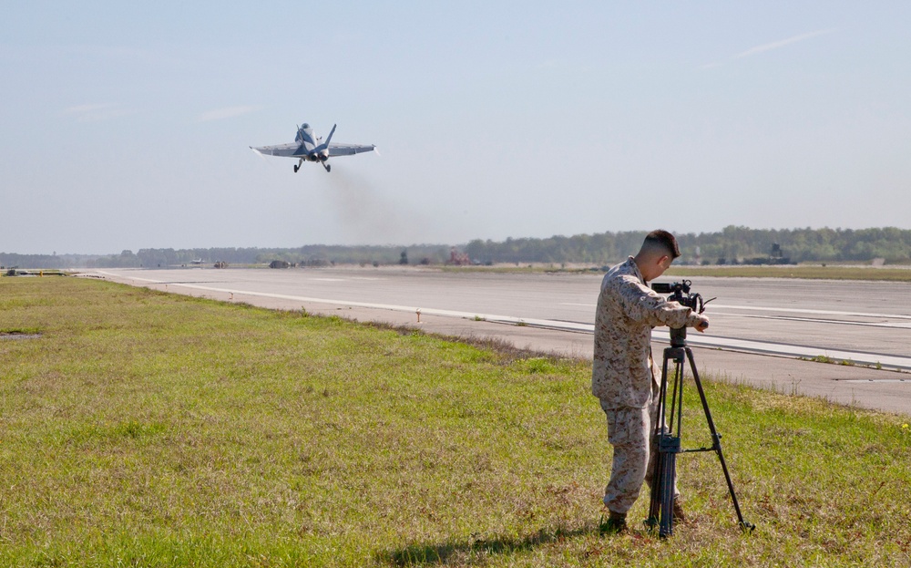 VMFA-312 Conducts Field Carrier Landing Practice