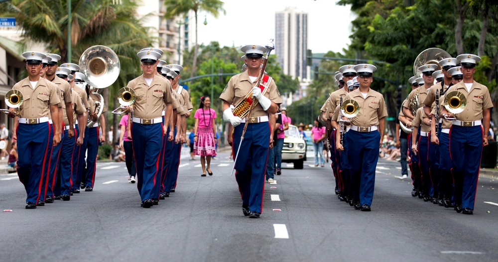 MarForPac band marches in parade, honors Prince Kuhio