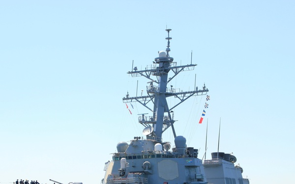USS Barry arrives in Souda Bay