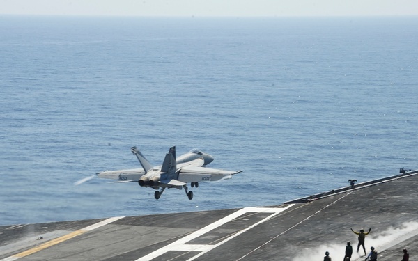 F/A-18E Super Hornet launch