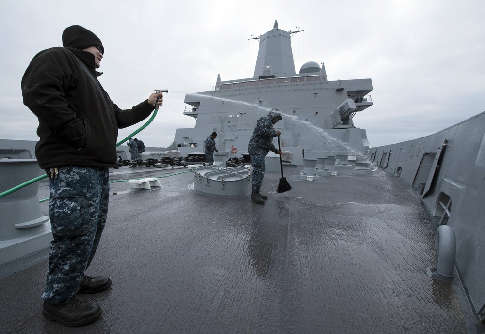 USS Anchorage commissioning