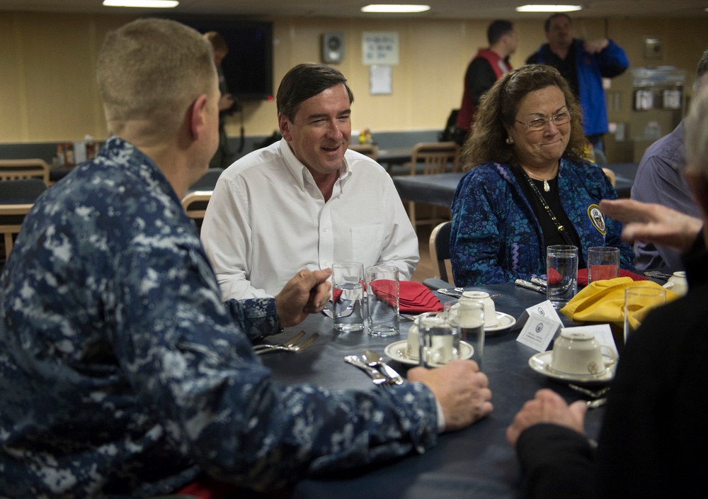 USS Anchorage commissioning