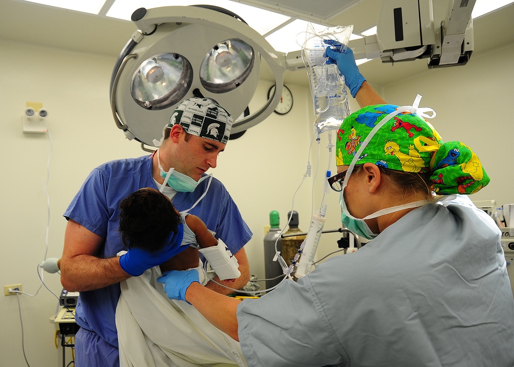 New Horizons surgical team changes lives in Belize
