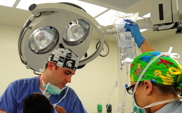 New Horizons surgical team changes lives in Belize