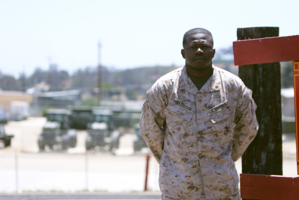 7th ESB Marine recognized as Bulk Fuel Officer of the Year