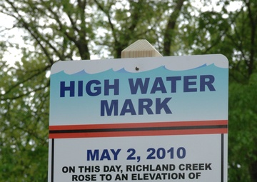 Sign marks flood awareness initiative on third anniversary of May 2010 flood