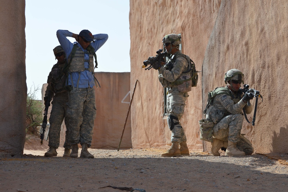 Soldiers evaluate TCAPS during NIE 13.2