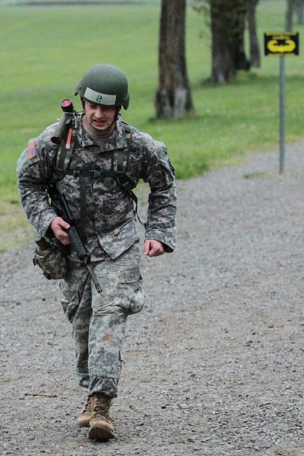 Strike amputee soldier nears 12-mile finish line