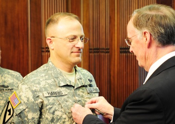 Alabama Gov. Robert Bentley promotes new Alabama Army National Guard general