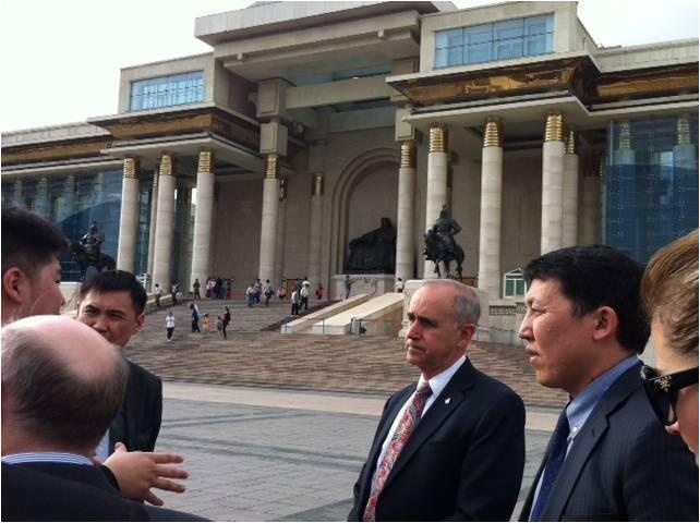 MC director visits Mongolia for alumni event