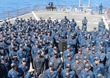 Commodore visits ships at sea