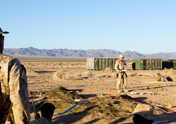 Fighting Fifth conducts command and control tactics training during Exercise Desert Scimitar 2013