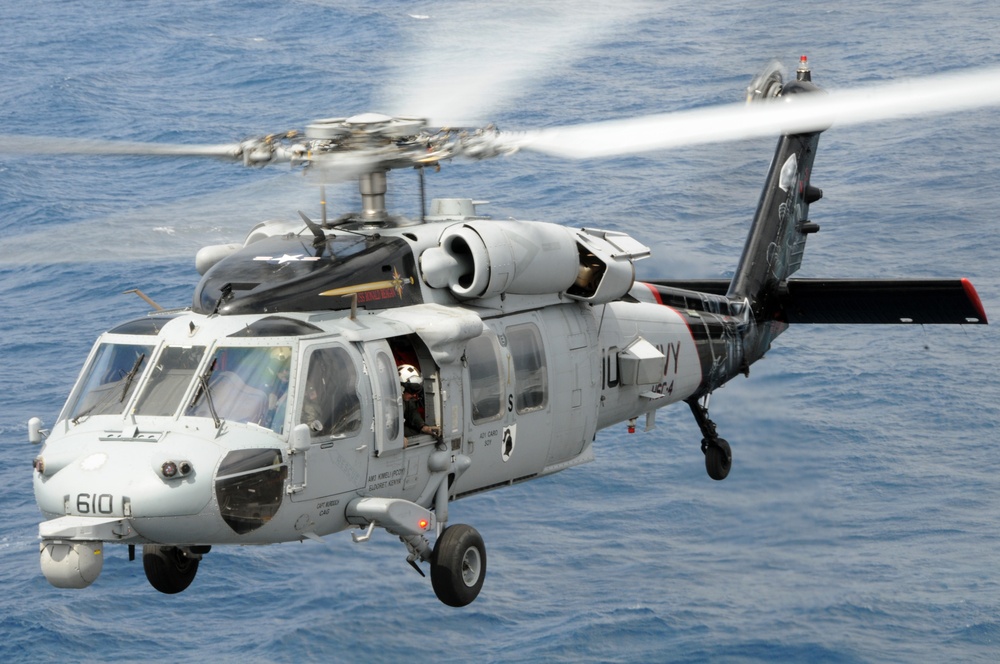 MH-60R Sea Hawk takeoff