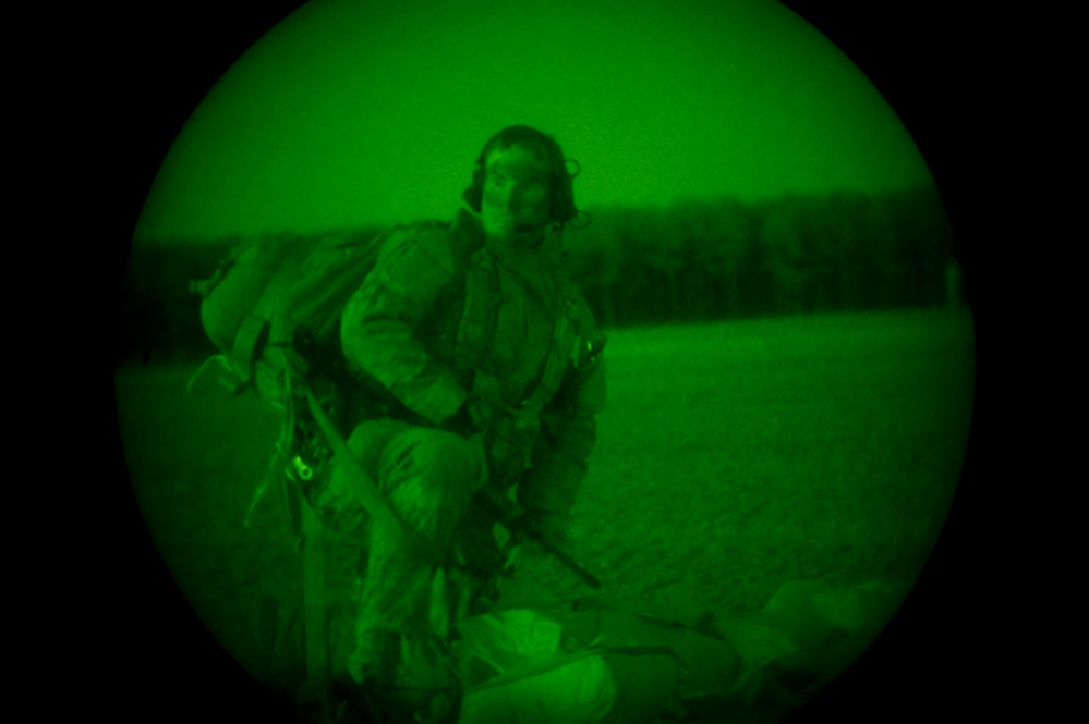Emerald Warrior-7th Special Forces Group (Airborne) Static line infil