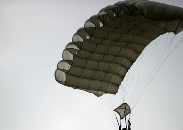 Emerald Warrior-American Canadian Airborne OP