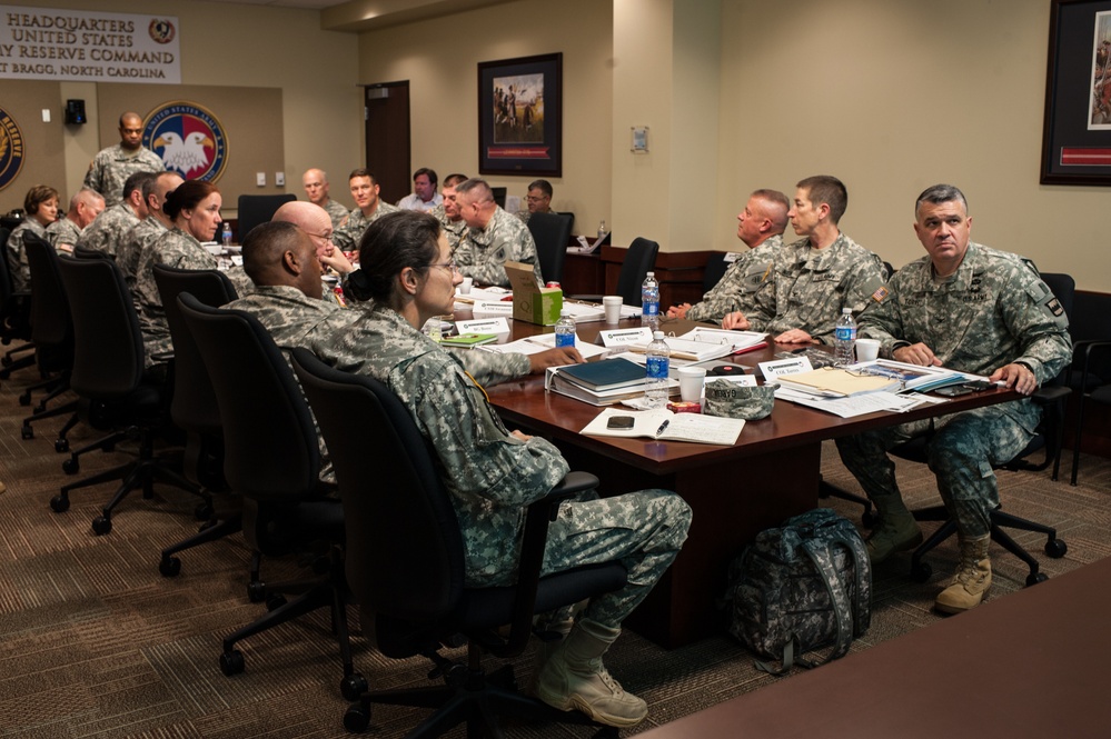 USARC hosts senior leader orientation