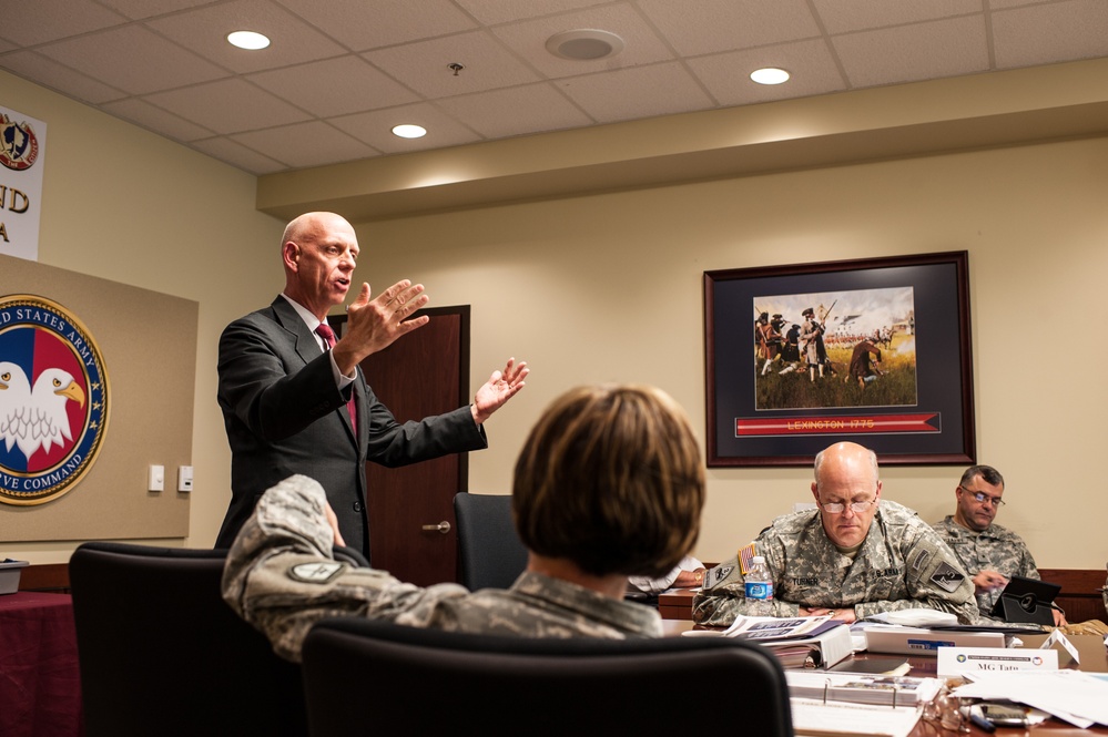 USARC hosts senior leader orientation