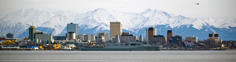 'Anchors Aweigh' - USS Anchorage leaves namesake port for first duty