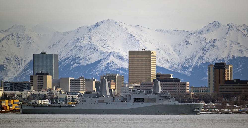 'Anchors Aweigh' - USS Anchorage leaves namesake port for first duty