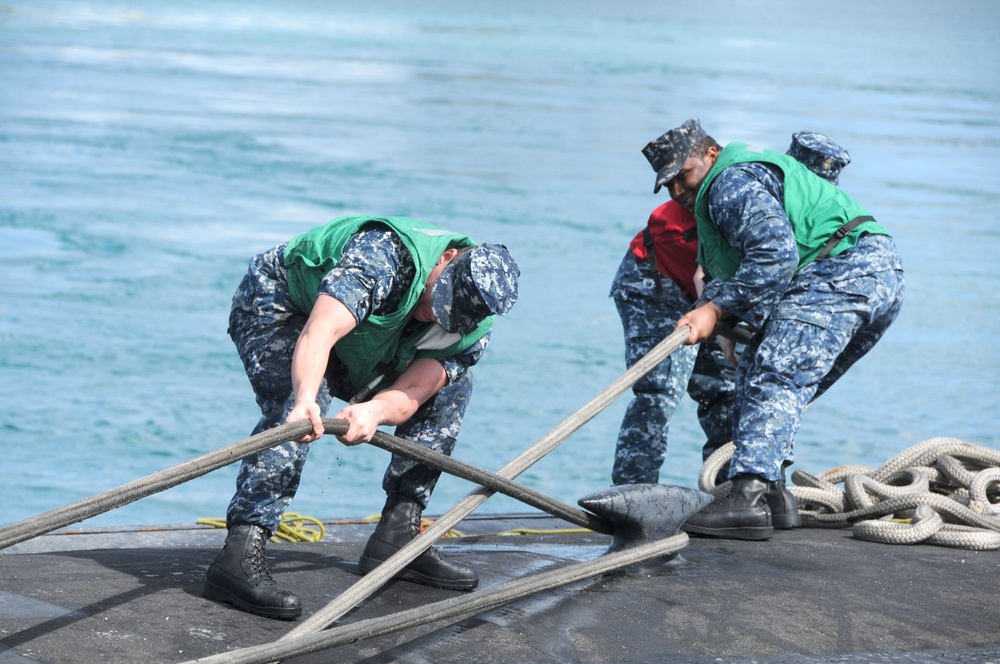 USS Albuquerque in Guam for maintenance