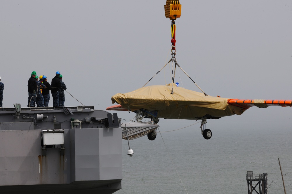 X-47B UCAS demonstrator aboard USS George H.W. Bush