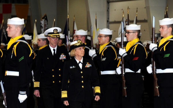 Chief of Naval Reserves visits RTC