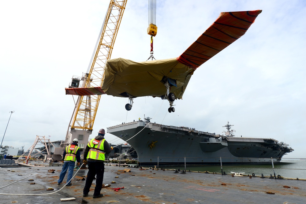 X-47B UCAS demonstrator aboard USS George H.W. Bush