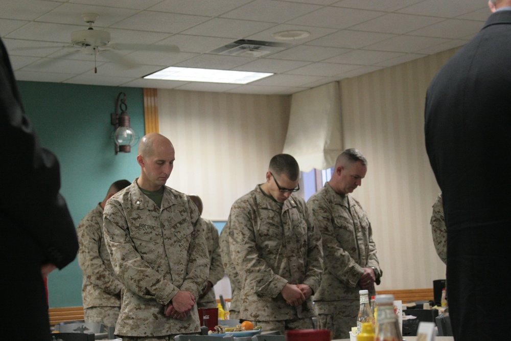 Servicemembers observe National Day of Prayer