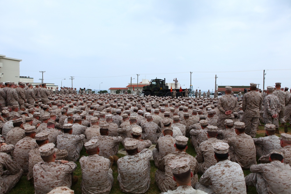 III MEF CG discusses priorities with Marines at Camp Schwab