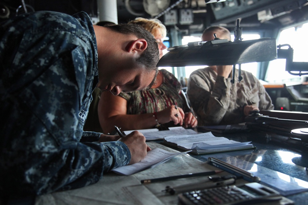 Families sail home with servicemembers during Tiger Cruise