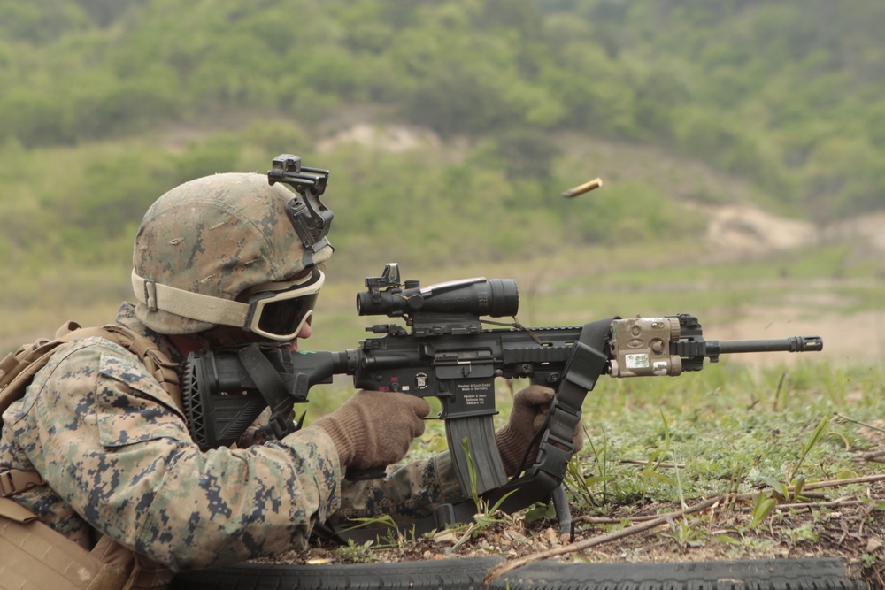 ROK, US Marines conduct bilateral combined arms live-fire