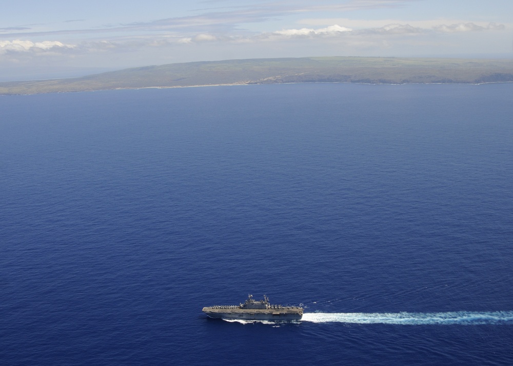 USS Peleliu departs Pearl Harbor