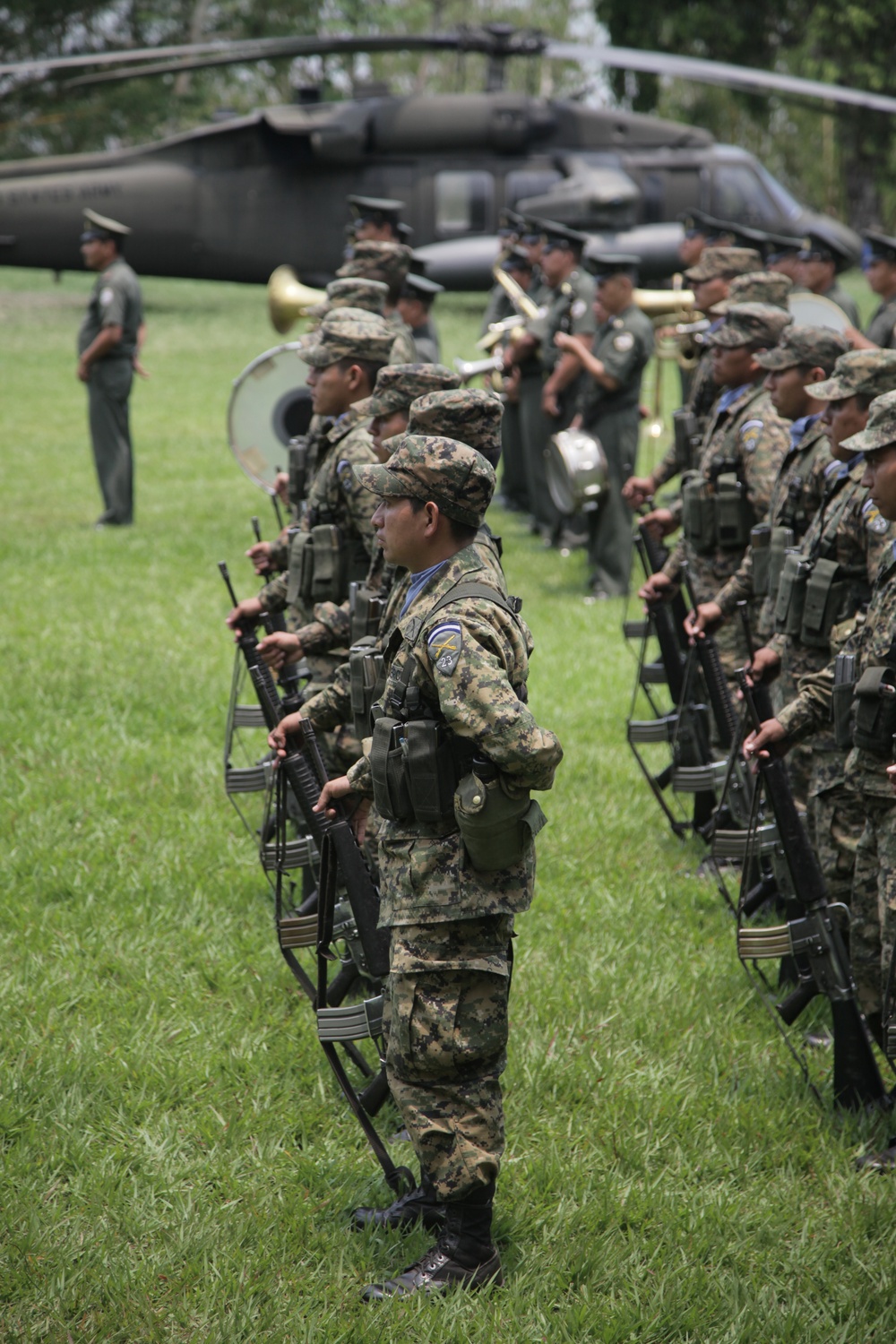 Army South commanding general visits El Salvador