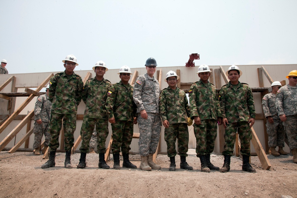 US Army South commander visits Beyond the Horizon El Salvador