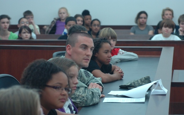 Post jury finds Curly Pig guilty of trying to cook a Wolf