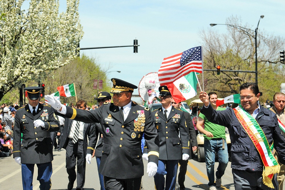Commanding General, 85th Support Command marches in Chicago Cinco de Mayo parade