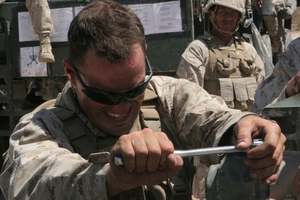 11th Marine Regiment Desert Firing Exercise