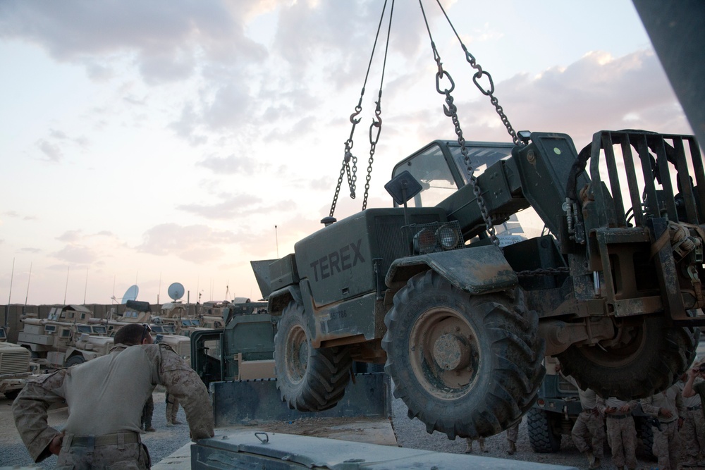 42nd Battalion Georgian Liaison Team 8 conducts resupply and retrograde