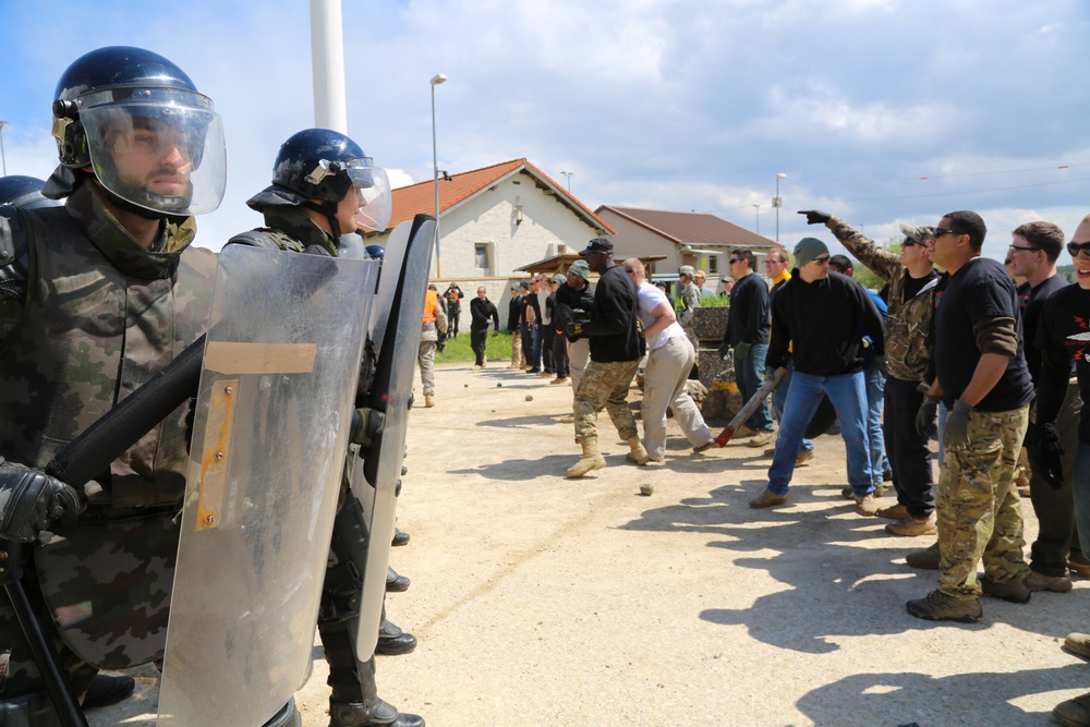 525th Battlefield Surveillence Brigade Kosovo Force training exercise