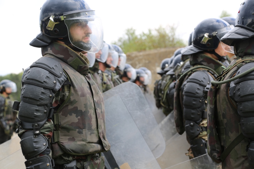 525th Battlefield Surveillence Brigade Kosovo Force training exercise