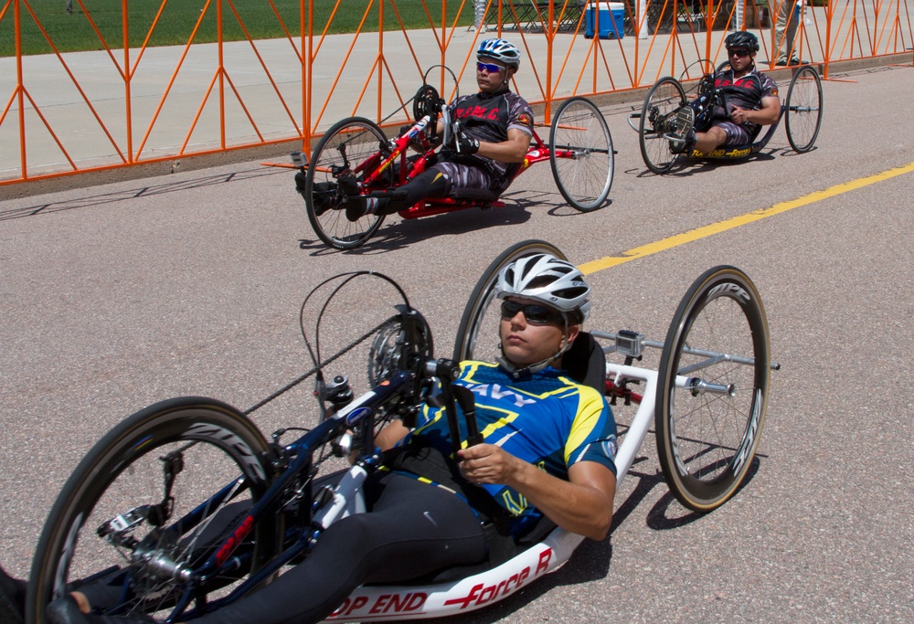 Navy competes in 2013 Warrior Games