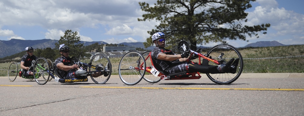 Marines take first gold of Warrior Games